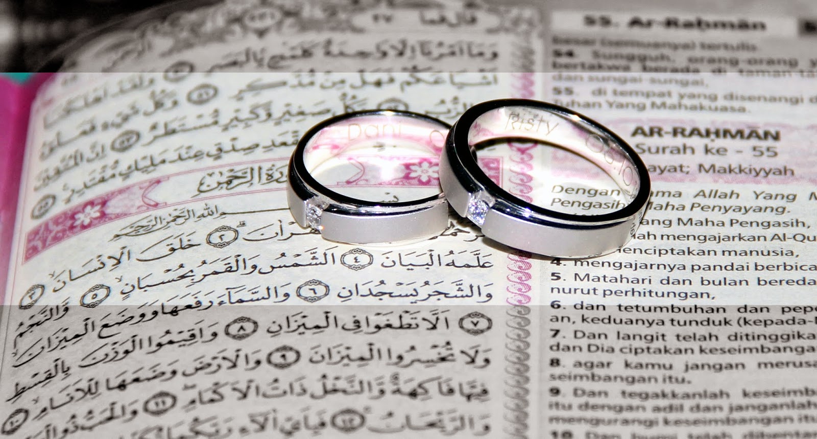 Gambar Cincin Tunangan Di Atas Alquran - Juwitala