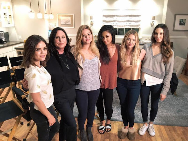 The Pretty Little Liars August 2016