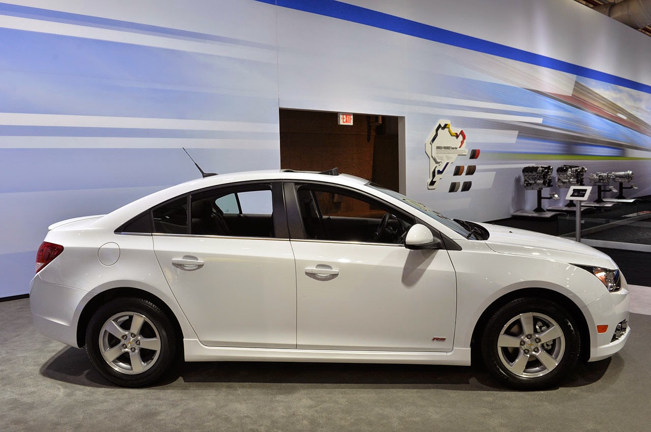 Chevrolet Cruze 2014 хэтчбек
