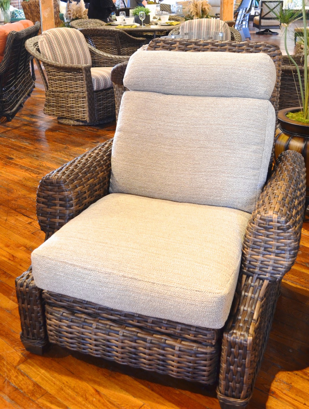 Lisa Mende Design Lane Venture Outdoor Furniture