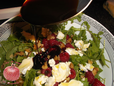 Ensalada De Rúcula, Frambuesas Y Queso De Cabra
