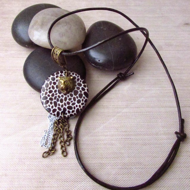 Raziela Designs Simple and Trendy Adjustable Leather Necklace Tutorial