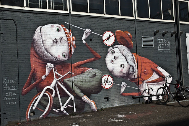 Bikes make the wall Streetartnews_zed1_amsterdam_nicole_blommers-5