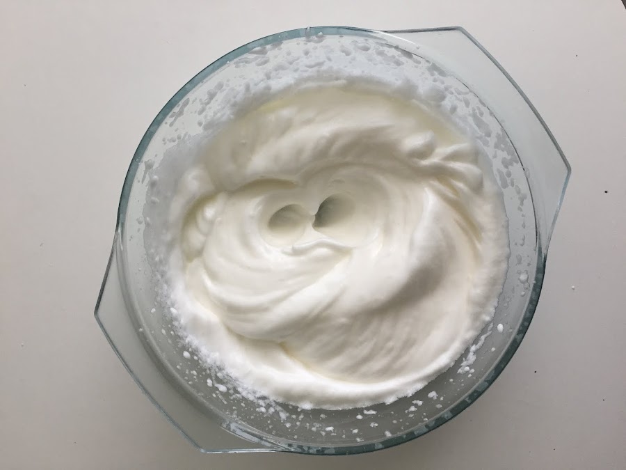 Mousse fit de granada y queso