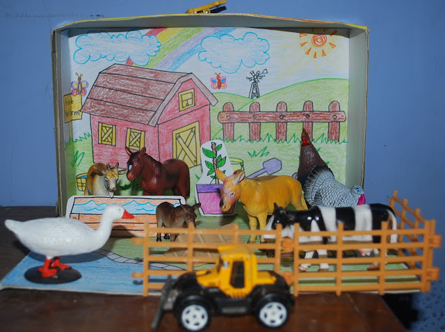This Simple Mom Life: Reusing idea: Diorama-inspired Farm play scene