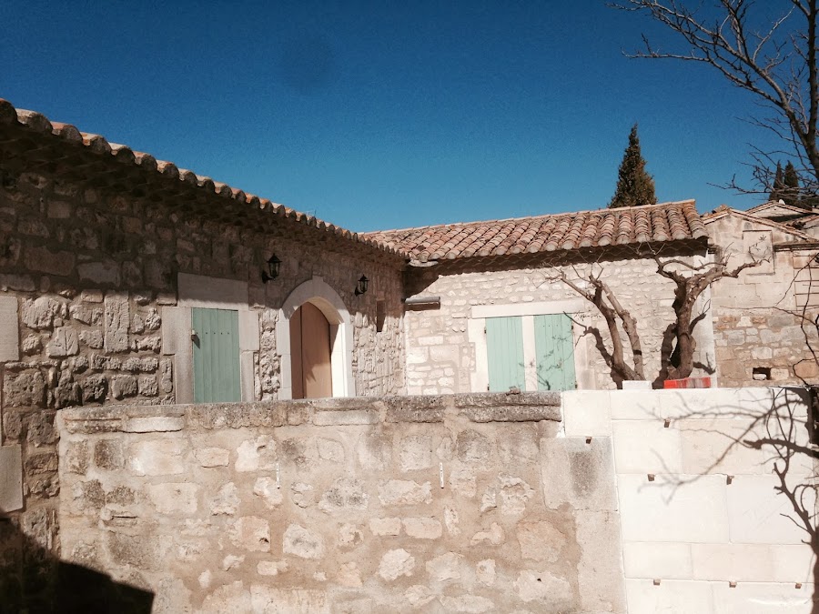 paseo por les baux de provence