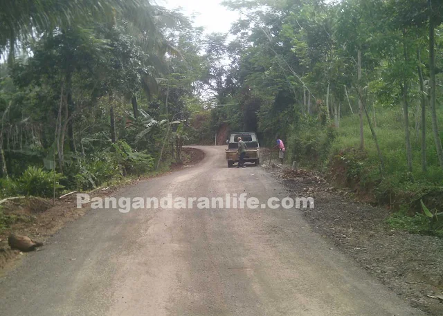 perbaikan jalan desa di kabupaten Pangandaran