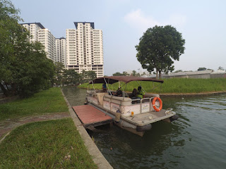 Dermaga Boat Cruise www.enrymazni.com