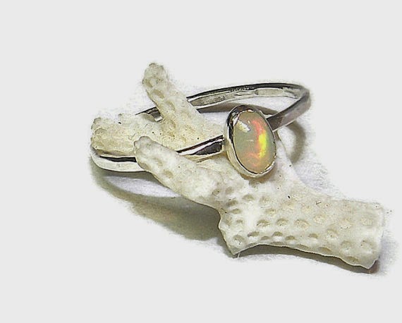 https://www.etsy.com/nz/listing/163354994/dainty-welo-opal-oval-ring-hammered