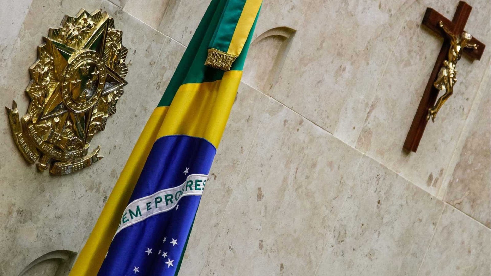 MPE entra com 310 ações para impugnar candidaturas no país
