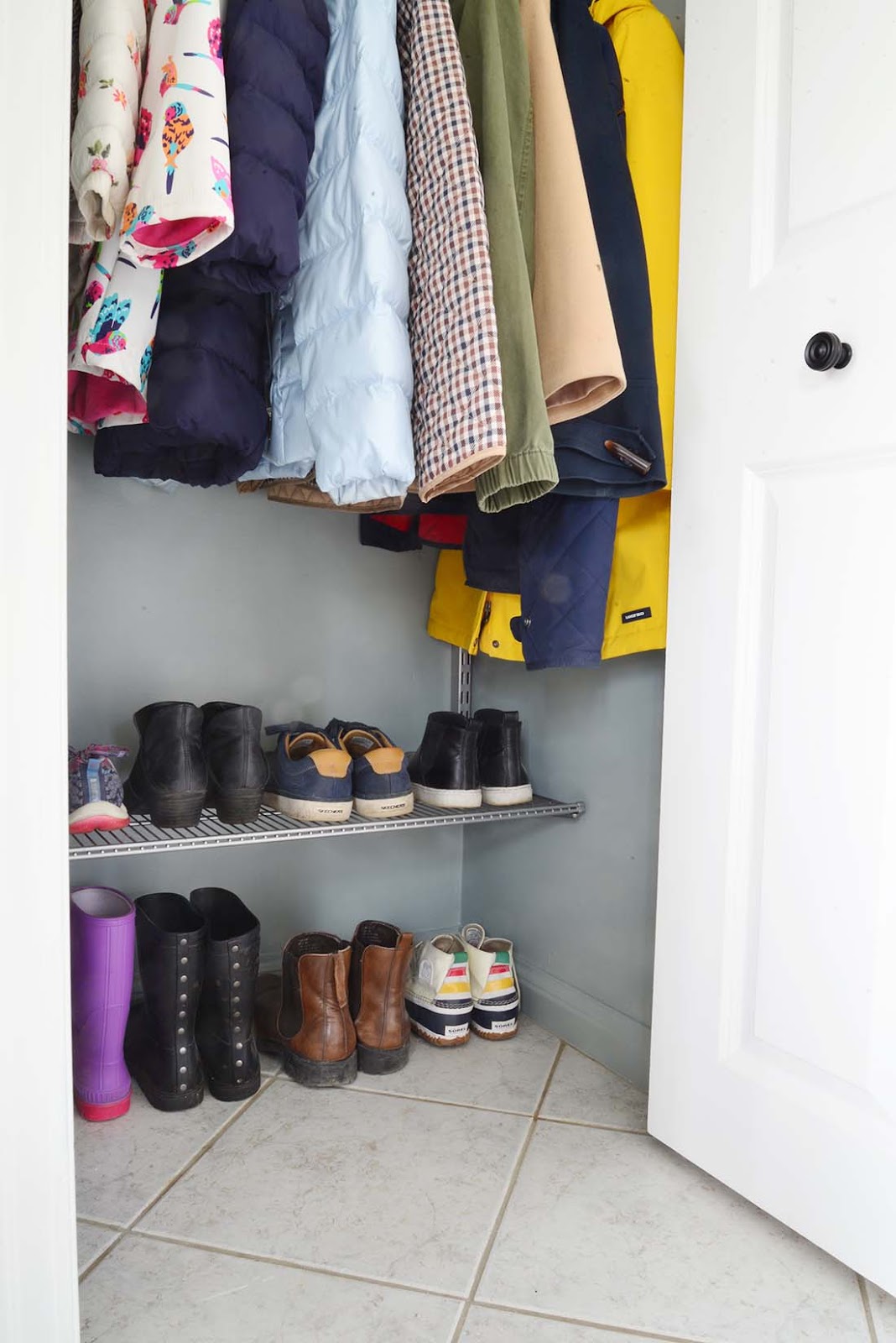 bifold closet doors, front hall closet organization, small closet ideas, entryway closet, closet storage