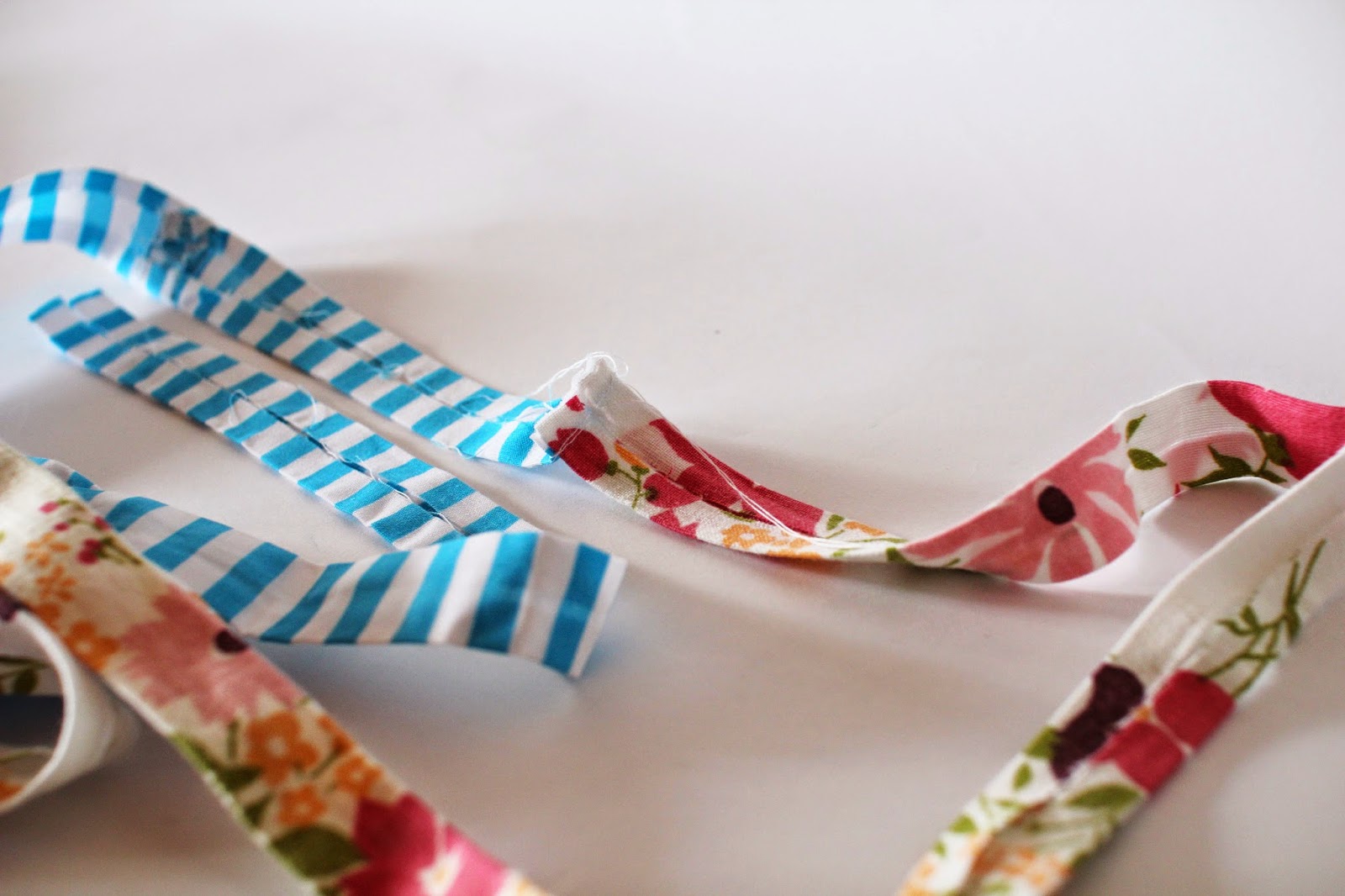 DIY Plastic Shopping Bag Holder Tutorial