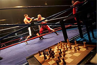 Chessboxing : le mélange entre les échecs et la boxe 