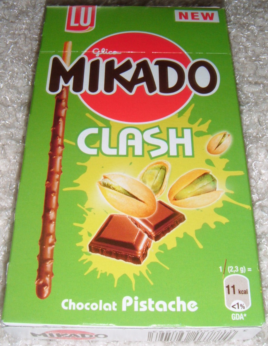 FOODSTUFF FINDS Mikado Clash [Pistachio] Biscuits (B&M Home Store) [By