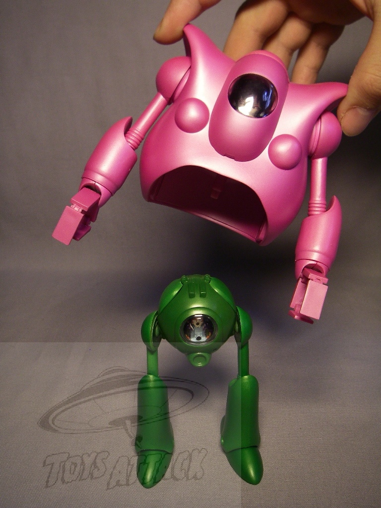 TAKI CORPORATION DRAGON BALL Z PILAF ROBOT MACHINE 23 CM MODEL FIGURE