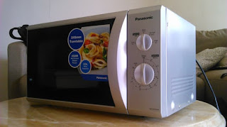 perbedaan microwave dan oven