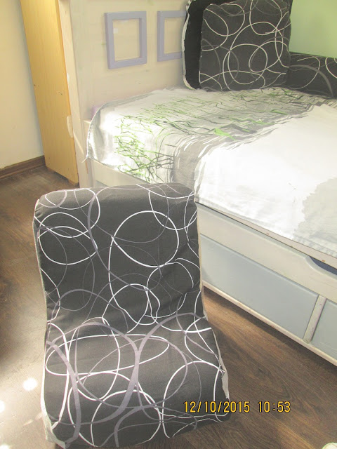 IMG 0055 - מיני ספה לילדים שנמצאה בפינת רחוב