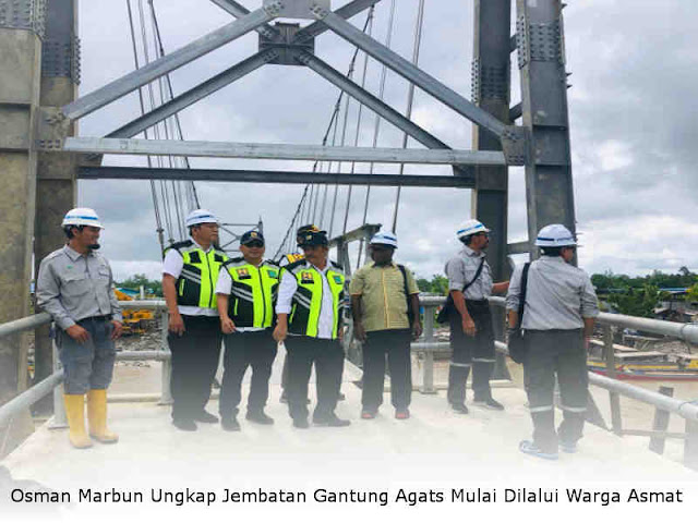 Osman Marbun Ungkap Jembatan Gantung Agats Mulai Dilalui Warga Asmat Osman Marbun Ungkap Jembatan Gantung Agats Mulai Dilalui Warga Asmat
