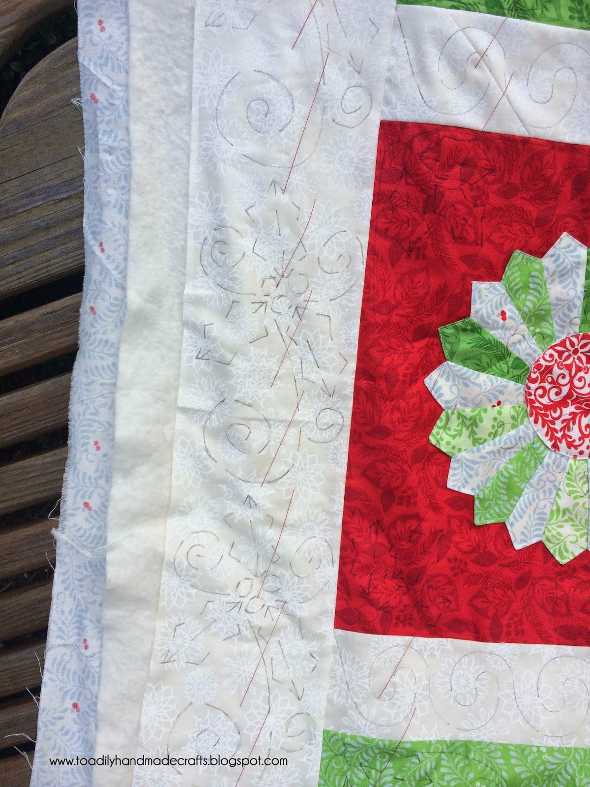 Toadily Handmade Crafts Christmas Quilt 2014