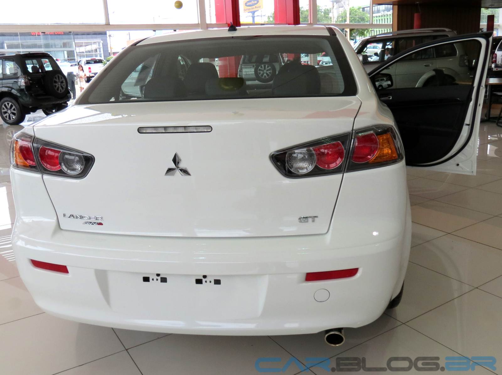 Mitsubishi Lancer GT AWD fotos, preço e especificações