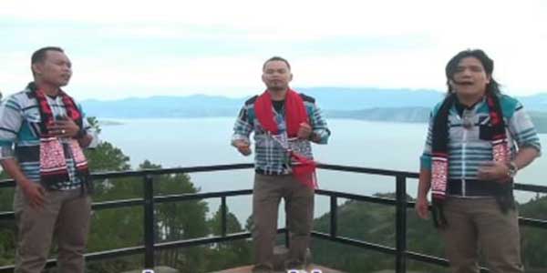 Lirik Lagu Ingkon Borhat Dan Artinya Oktober Trio