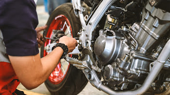 Primera revisión de tu moto en Madrid: La importancia de taller de motos de confianza