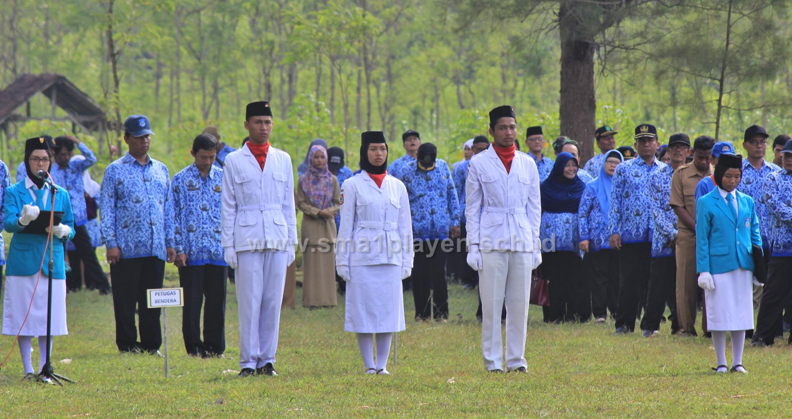 SMA N 1 Playen dipercaya sebagai petugas Upacara Hardiknas