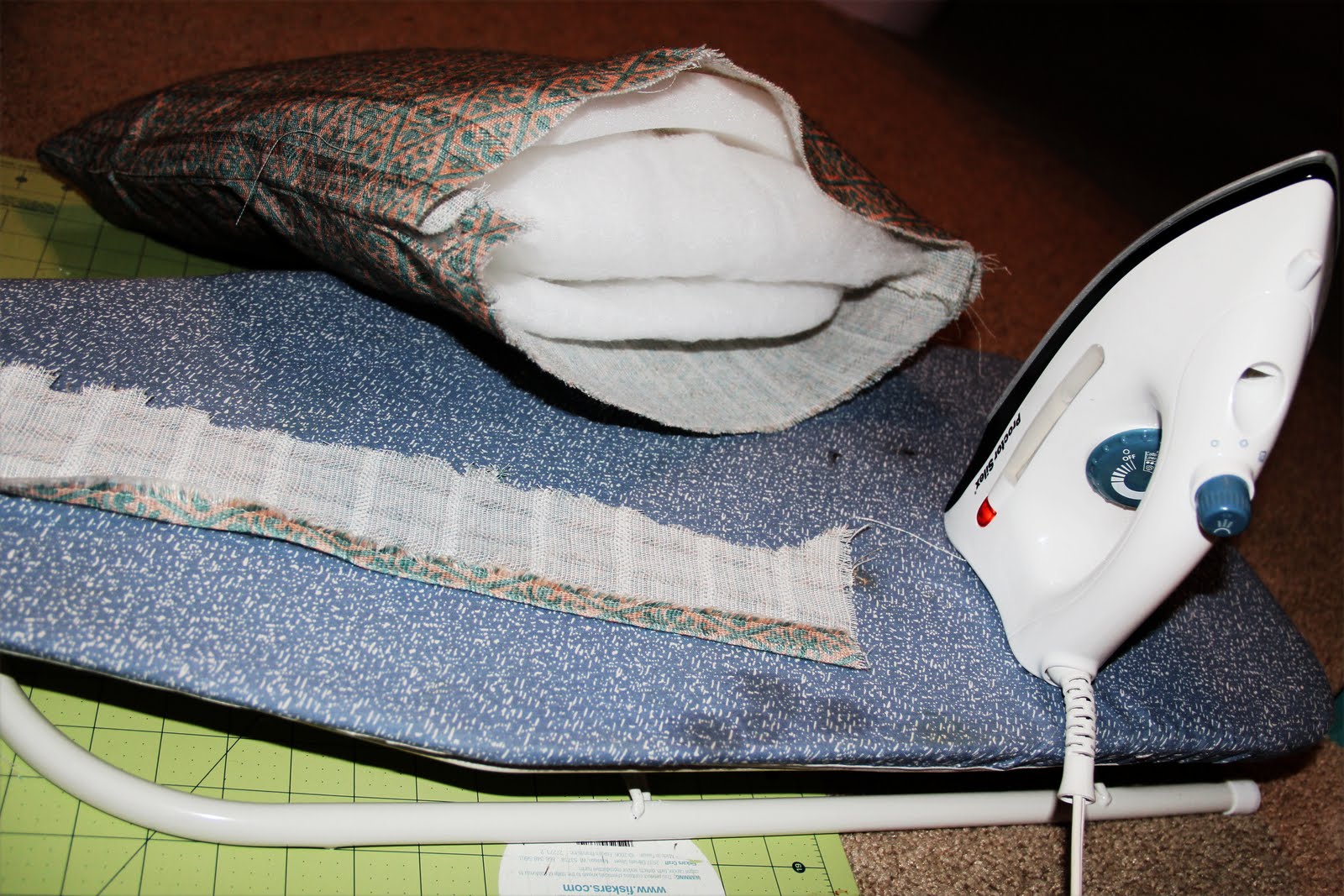 Domestic Divas Craft Corner! "No Sew" Shabby Chic Chair Pillow!