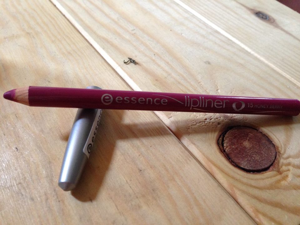 Elizabeth Jane Essence Lipliner 15 Honey Berry