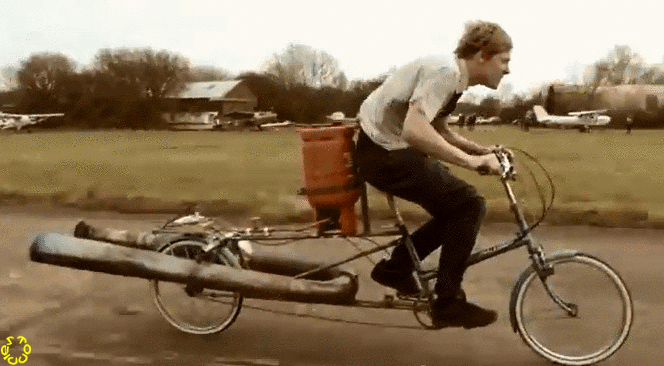 The+JET+Bicycle+-+The+most+dangerous+unsafe+bike+EVER.gif