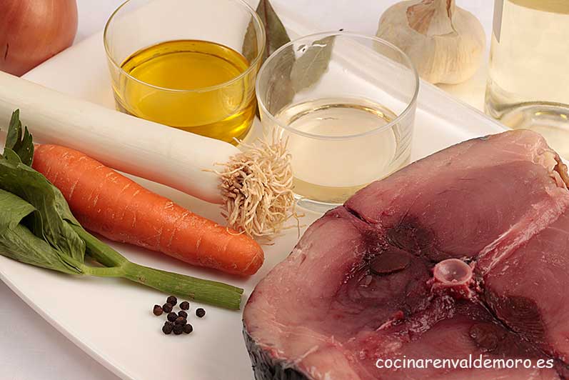 Ingredientes del bonito escabechado