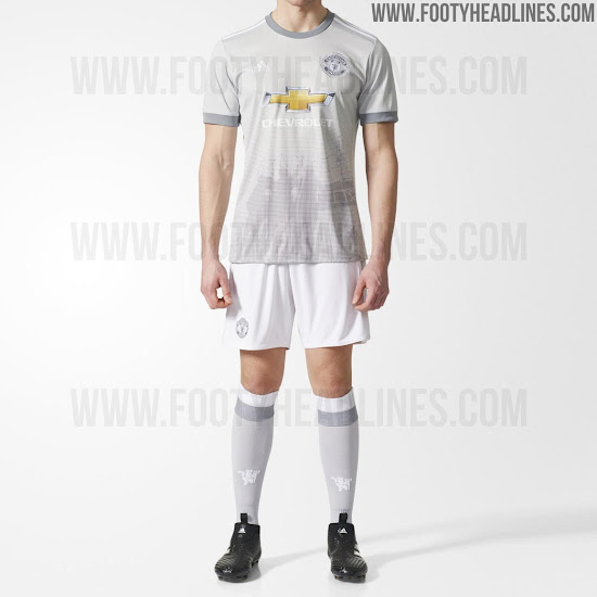 https://4.bp.blogspot.com/-lxbZPwr9Zbg/WWpfgCFm5XI/AAAAAAABRsc/uVS9wIZSDIg7uPJ0JunTzqhNryE3nnPRwCLcBGAs/s550/manchester-united-17-18-third-kit-6.jpg