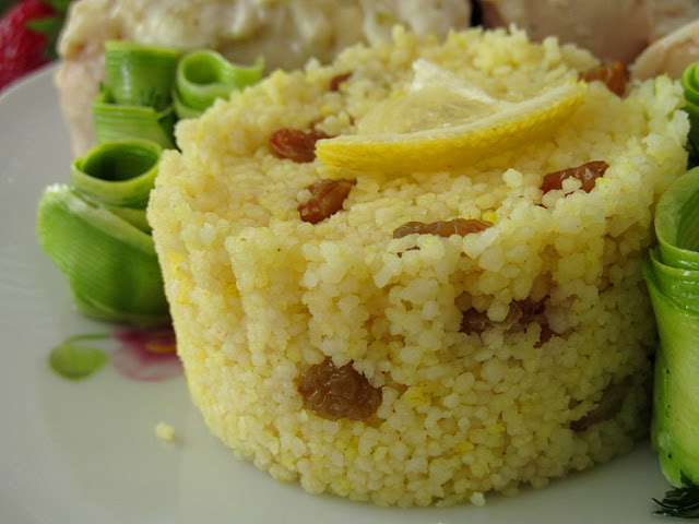 Лимонный кус-кус с изюмом