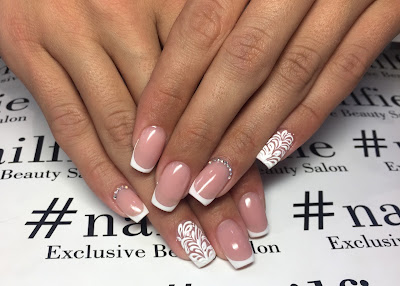 Uñas de novia Uñas de novia