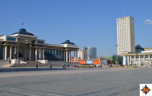 Ulan Bator, piazza Chinggis Khan Ulan Bator, piazza Chinggis Khan