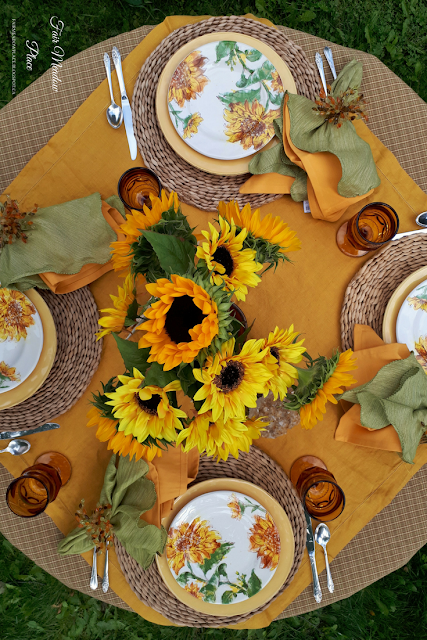 Fair Meadow Place: Set the Table - Sunflowers