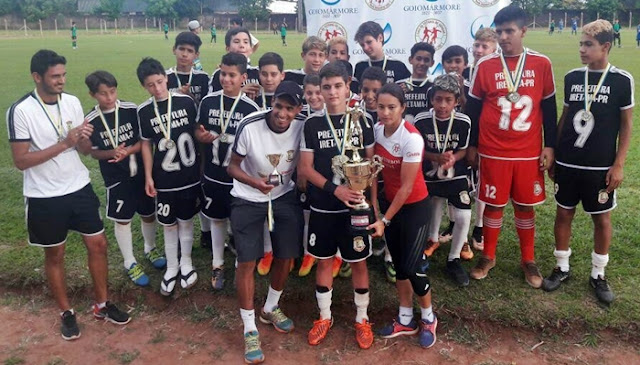 Iretama: Goleiro Murillo se destaca e ajuda Iretama na conquista da "Copa Sou Bom de Bola"