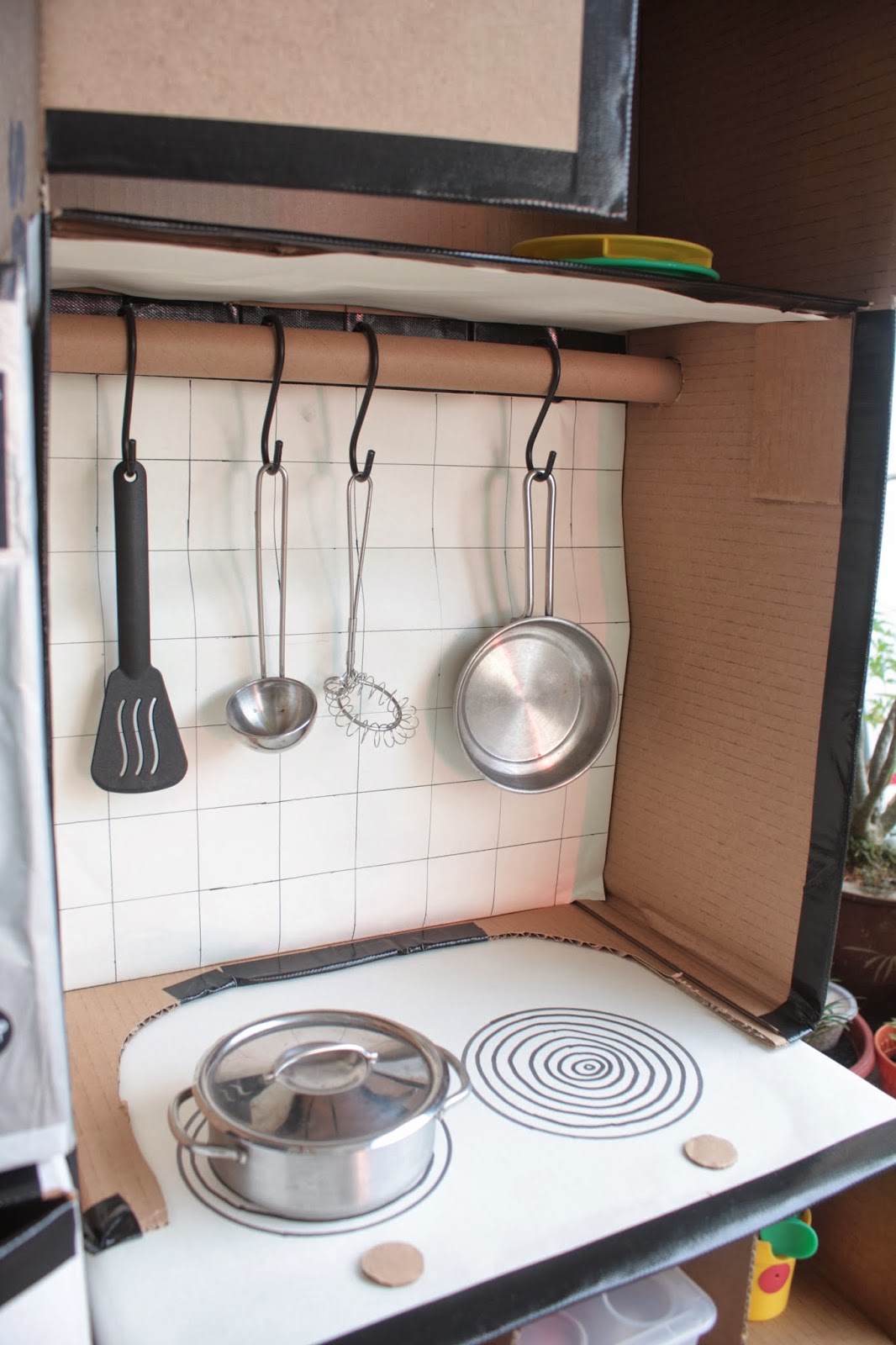 Ally s In Wonderland Cardboard Kitchen Set ally-s-in-wonderland-cardboard-kitchen-set
