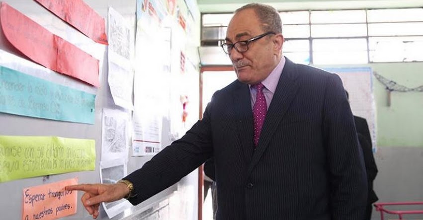 MINEDU: Currículo escolar mantiene enfoque de igualdad de género, informó el Ministro de Educación Idel Vexler - www.minedu.gob.pe MINEDU: Currículo escolar mantiene enfoque de igualdad de género, informó el Ministro de Educación Idel Vexler - www.minedu.gob.pe