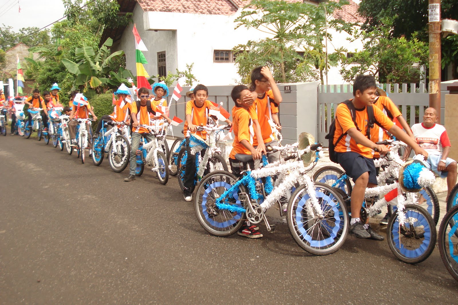 SMP MARIA IMMACULATA KARNAVAL SEPEDA HIAS SMP MARIA IMMACULATA KARNAVAL SEPEDA HIAS