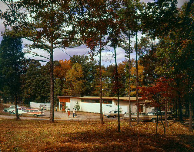19 Wonderful Color Photographs That Capture Everyday Life in Oak Ridge