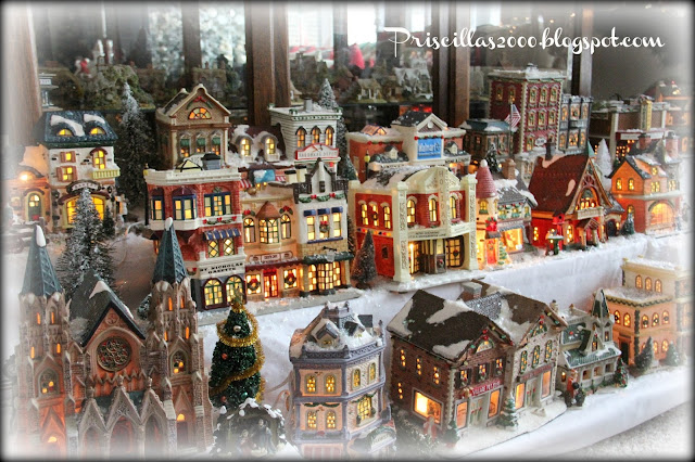 Priscillas: The Christmas Village 2016