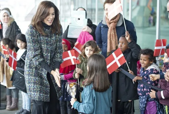 Crown Princess Mary attended the opening of #Childmothers photograph exhibition. Crown Princess wore Chanel Multicolor coat