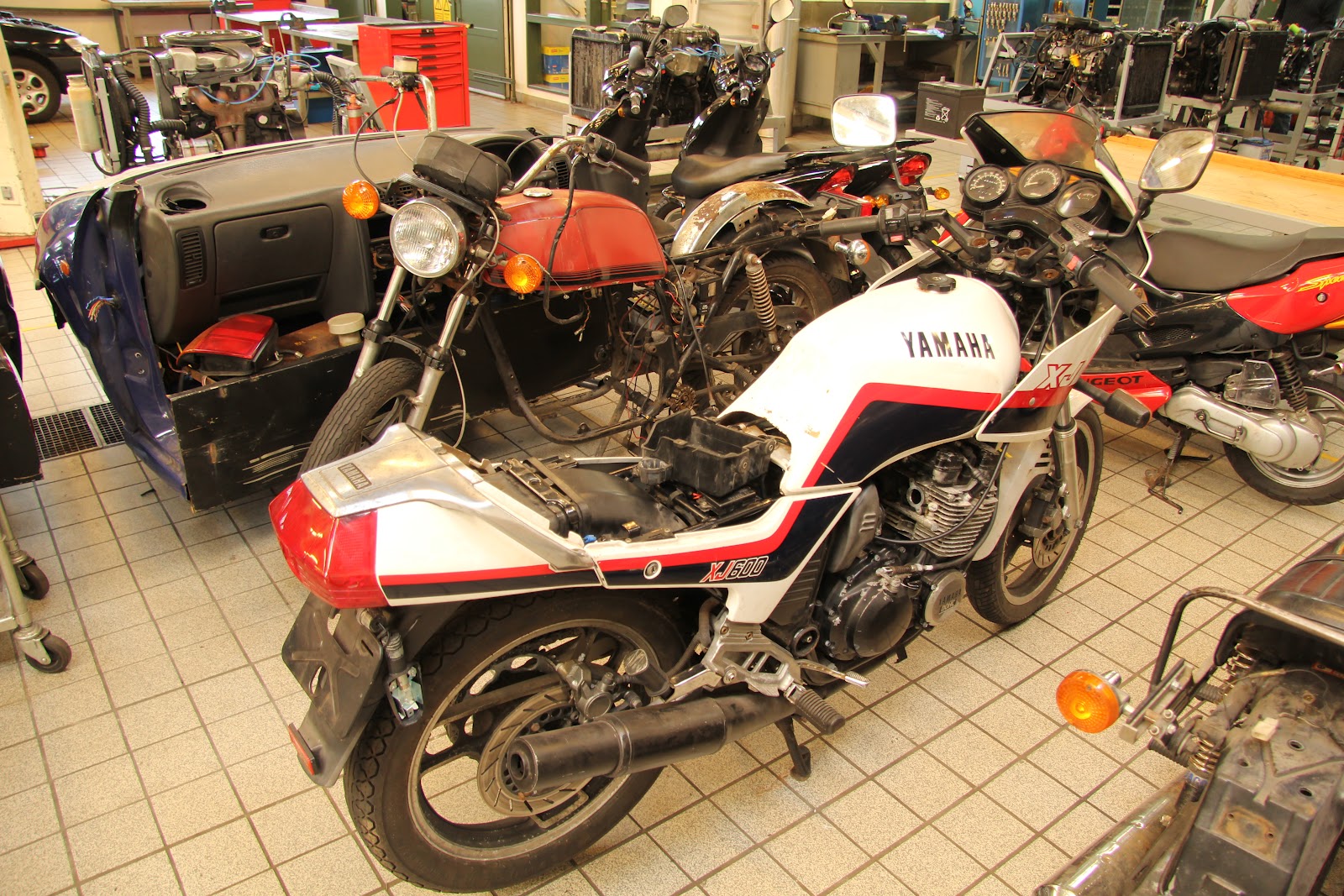 xj600 51j
