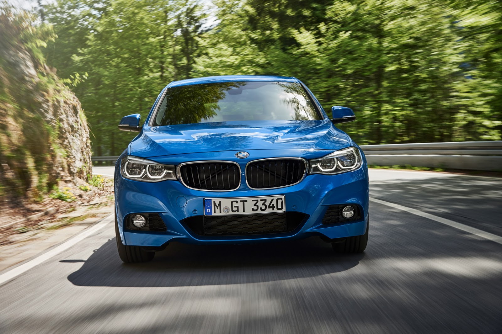 2017-BMW-3-Series-GT-39.jpg