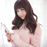 Hong Ji Yeon in Pink