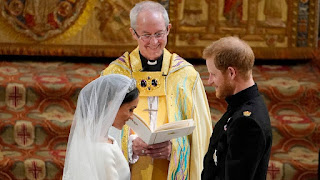 Foto Royal Wedding Prince Harry dan Meghan Markle 2018 Exchange Vows