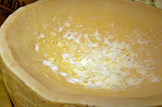 Grana Padano Hard Cheese, one of the most famous cheeses of Italy. Ashley Queens Buffet Apgujeong (애슐리퀸즈 압구정점) | www.meheartseoul.blogspot.sg