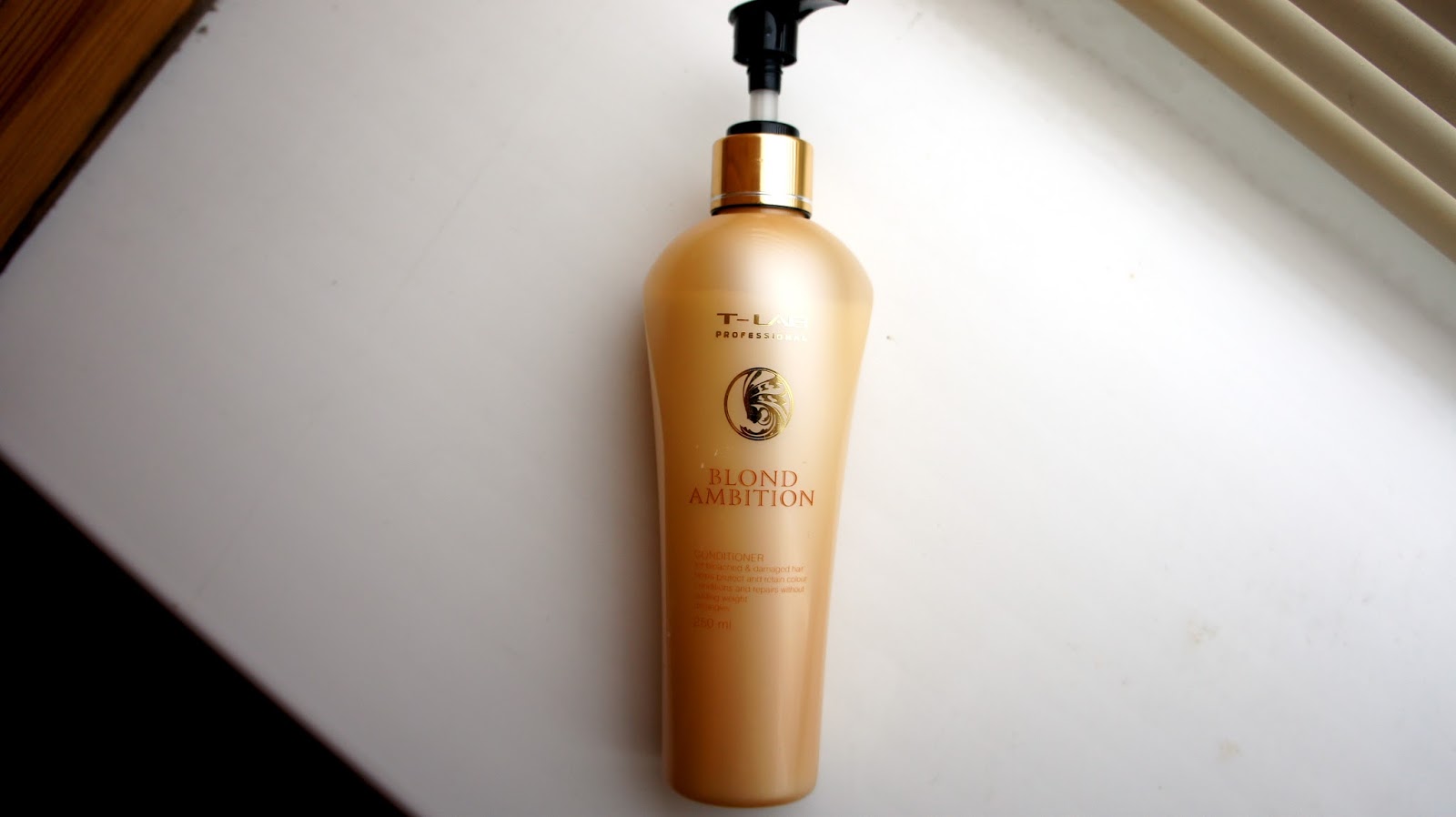 I t lab. T-lab professional blond ambition. dark golden blonde t-lab professional. t-lab professional extra intense copper blonde. t-lab irecommend.