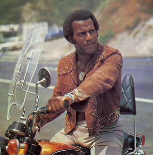 Welcome to my world.... : Fred Williamson - Playgirl - October 1973